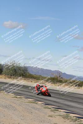 media/Nov-16-2025-Race Pace (Sun) [[8c5fa54630]]/Verified Riders/4-Turn 3 Inside (1050am)/